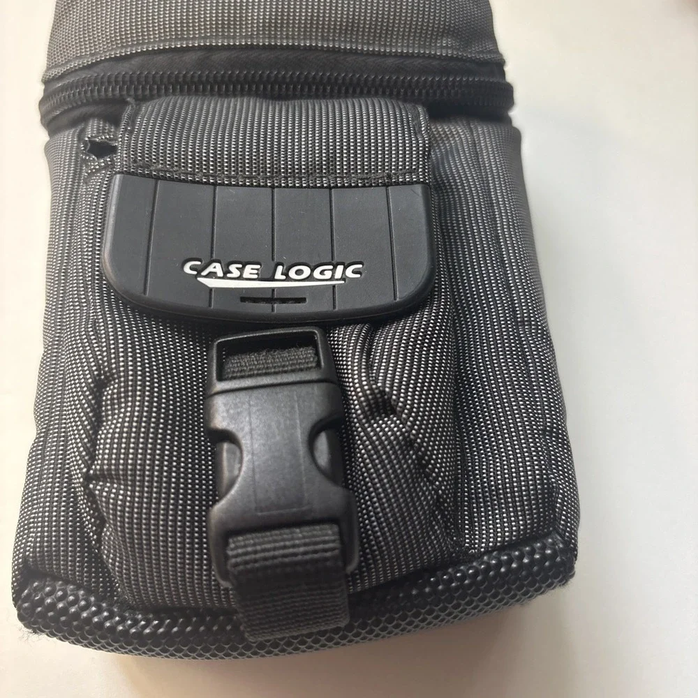 Case Logic Camera Case Crossbody Black Medium Size See pics